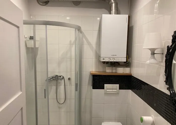 民宿 Dwuosobowy W Mieszkaniu Czteropokojowym W Centrum Gdyni. 格丁尼亚